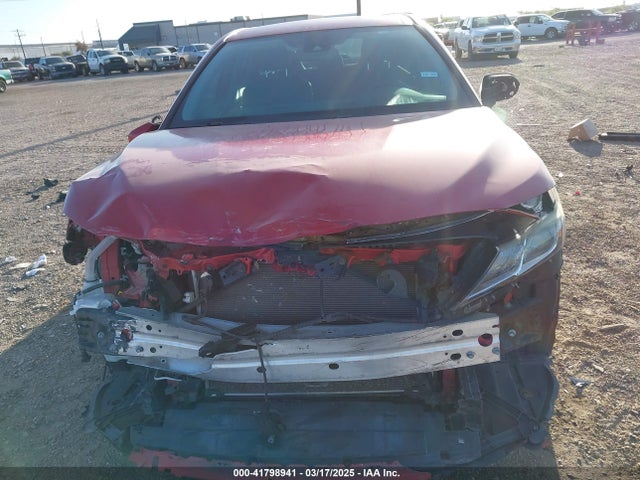 4T1B11HK2KU281100 Toyota CAMRY SE