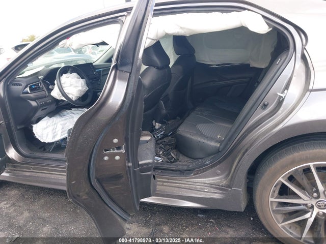 4T1G11AK6RU900260 Toyota CAMRY SE