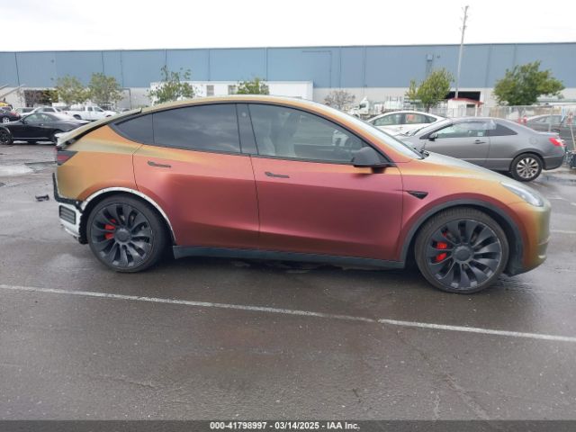 7SAYGDEF4PF738885 Tesla Model Y Performance Dual Motor All-wheel Drive
