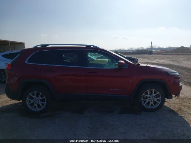 1C4PJLCS6GW256418 Jeep Cherokee Latitude