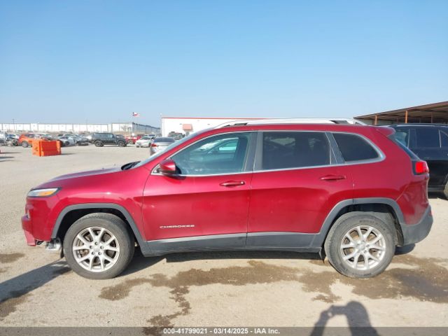 1C4PJLCS6GW256418 Jeep Cherokee Latitude