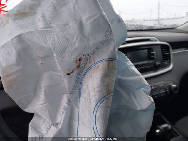 5XYPG4A52JG357607 KIA Sorento 3.3l Lx