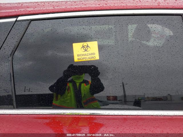 5XYPG4A52JG357607 KIA Sorento 3.3l Lx