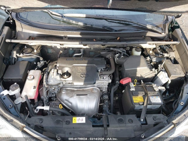 JTMZFREV4HJ126009 Toyota RAV4 LE