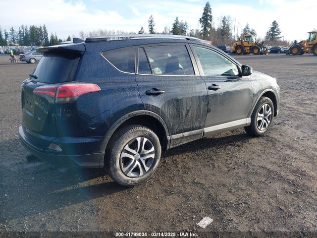 JTMZFREV4HJ126009 Toyota RAV4 LE