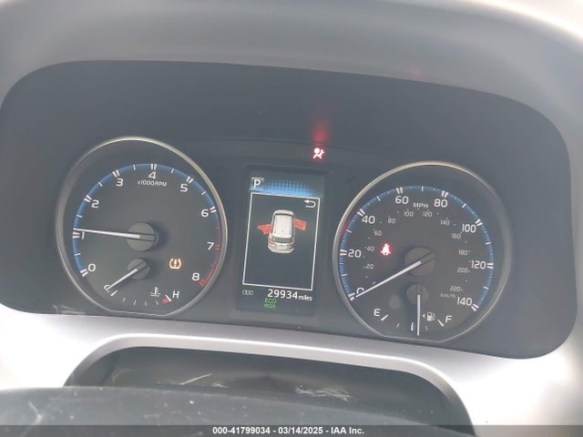 JTMZFREV4HJ126009 Toyota RAV4 LE