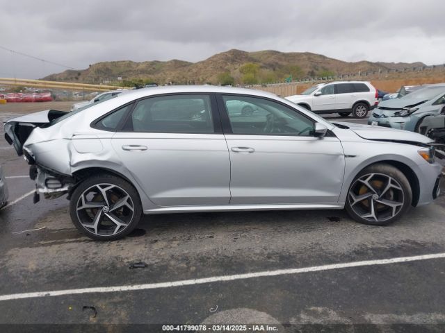 1VWMA7A31LC014540 Volkswagen Passat 2.0t R-line