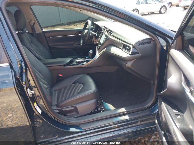 4T1B11HK5JU575265 Toyota CAMRY SE