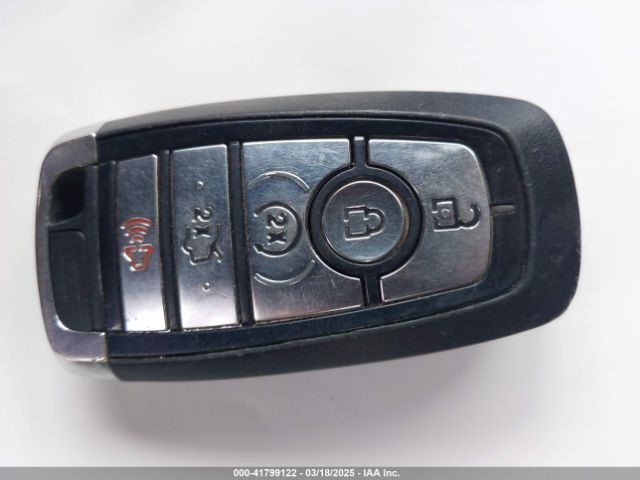 2FMPK3K91JBB42732 Ford Edge Titanium