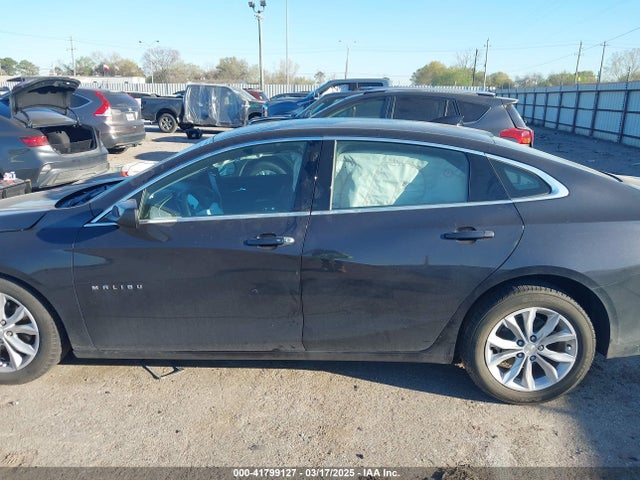 1G1ZD5ST0NF160778 Chevrolet Malibu Fwd Lt