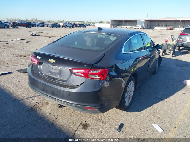 1G1ZD5ST0NF160778 Chevrolet Malibu Fwd Lt