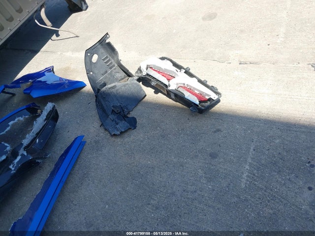 1G1YA2D4XP5101772 Chevrolet Corvette Stingray Rwd  1lt