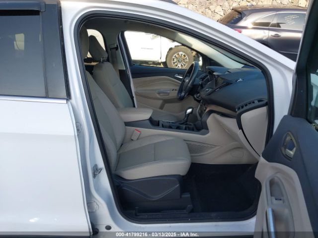1FMCU0GD8JUA24563 Ford ESCAPE SE