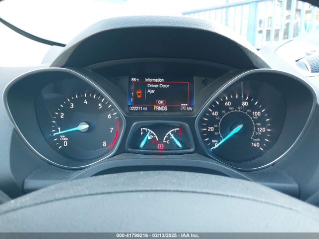 1FMCU0GD8JUA24563 Ford ESCAPE SE