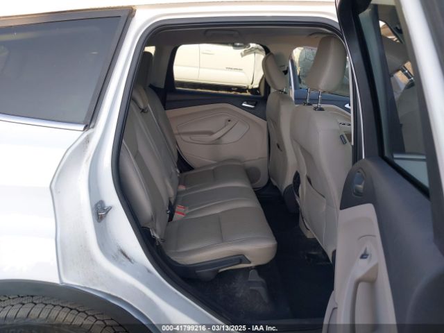 1FMCU0GD8JUA24563 Ford ESCAPE SE