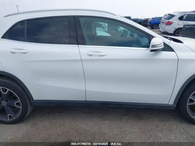 WDCTG4EBXJJ491239 Mercedes-Benz GLA 250