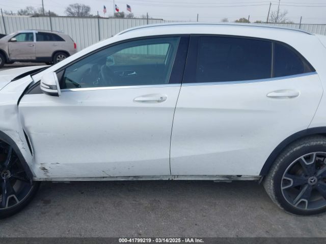WDCTG4EBXJJ491239 Mercedes-Benz GLA 250