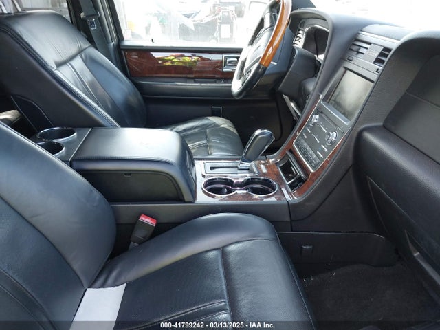 2015 LINCOLN NAVIGATOR L 5LMJJ3JT9FEJ07080 Photo 4