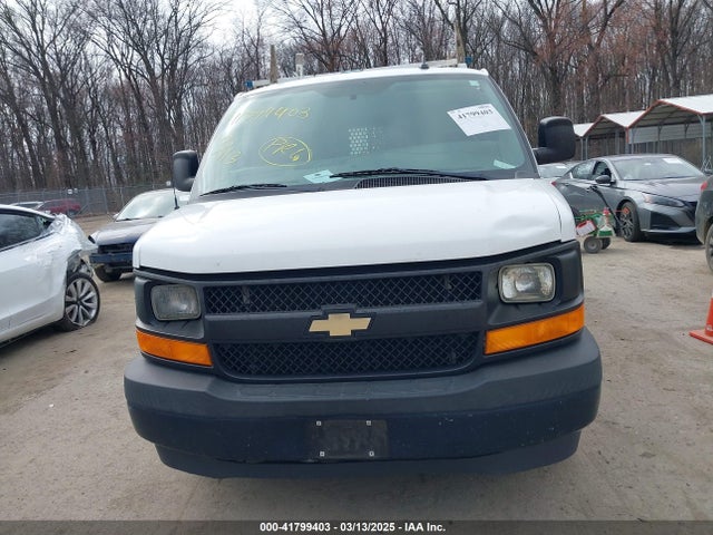 1GCWGAFF9H1126094 Chevrolet Express 2500 Work Van