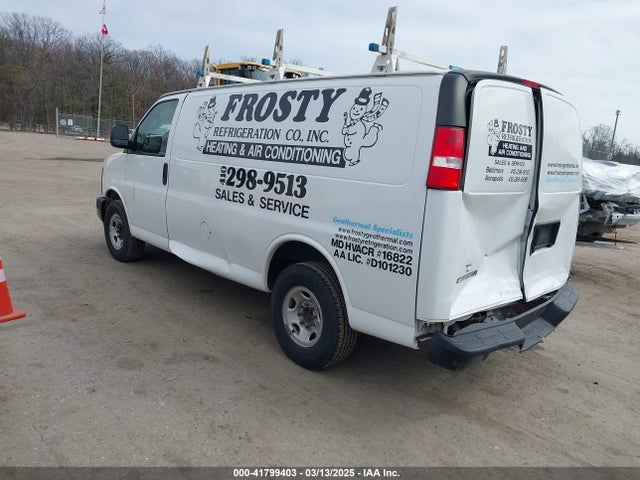 1GCWGAFF9H1126094 Chevrolet Express 2500 Work Van