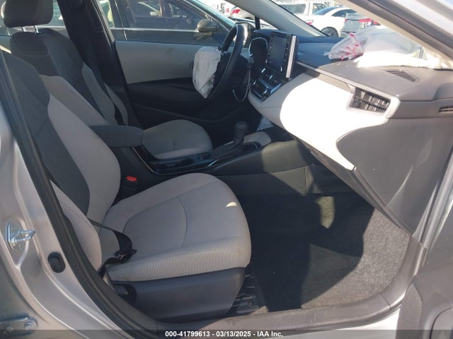 JTDEPRAE5LJ065182 Toyota COROLLA LE