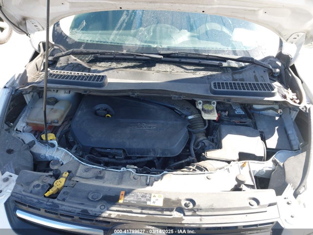 1FMCU0GX3FUA42616 Ford ESCAPE SE