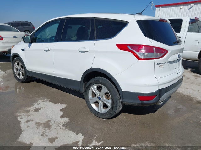 1FMCU0GX3FUA42616 Ford ESCAPE SE