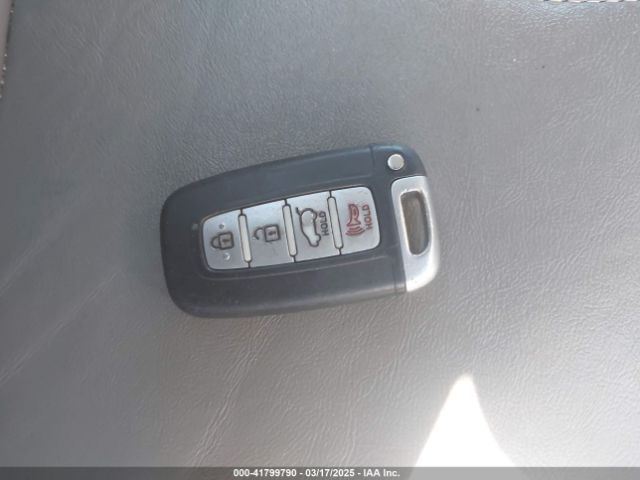 KMHD35LH1EU219911 Hyundai ELANTRA GT