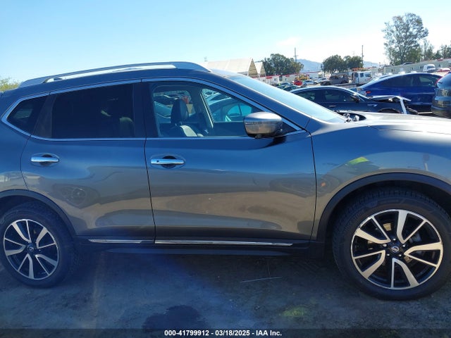 5N1AT2MVXKC793110 Nissan Rogue Sl