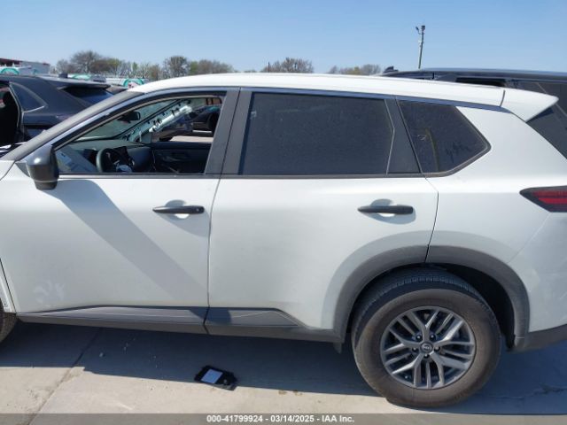 5N1BT3AA0SC767644 Nissan Rogue S Fwd