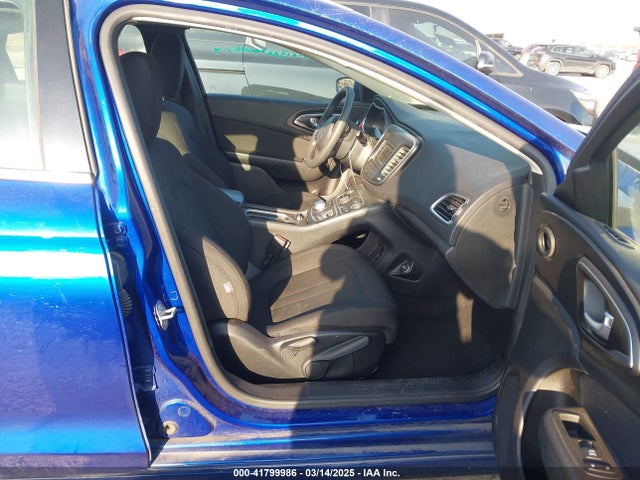 Chrysler 200 Limited 2016 1C3CCCAB7GN166510 Image 5