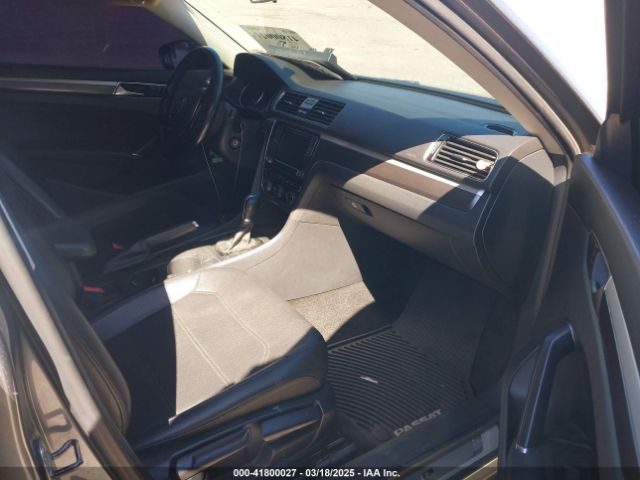 2018 VOLKSWAGEN PASSAT 1VWAA7A39JC007643 Photo 4