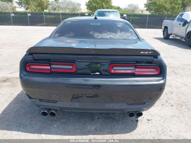 2C3CDZDJ0FH718777 Dodge Challenger Srt 392