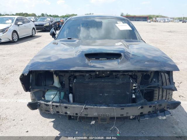 2C3CDZDJ0FH718777 Dodge Challenger Srt 392