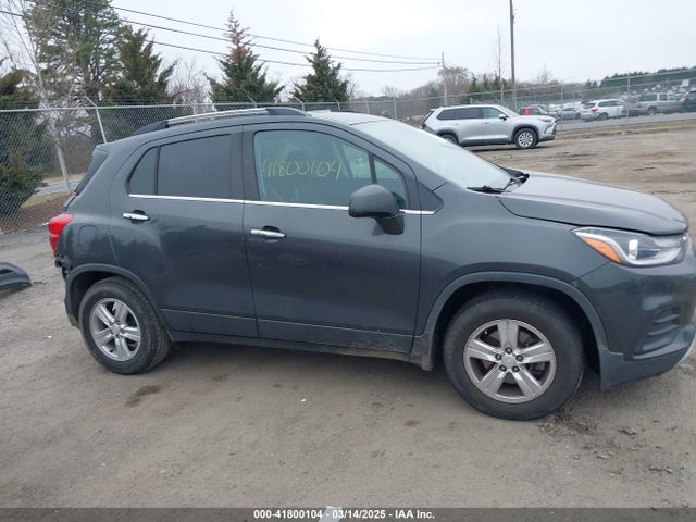 3GNCJLSB2JL409509 Chevrolet Trax Lt