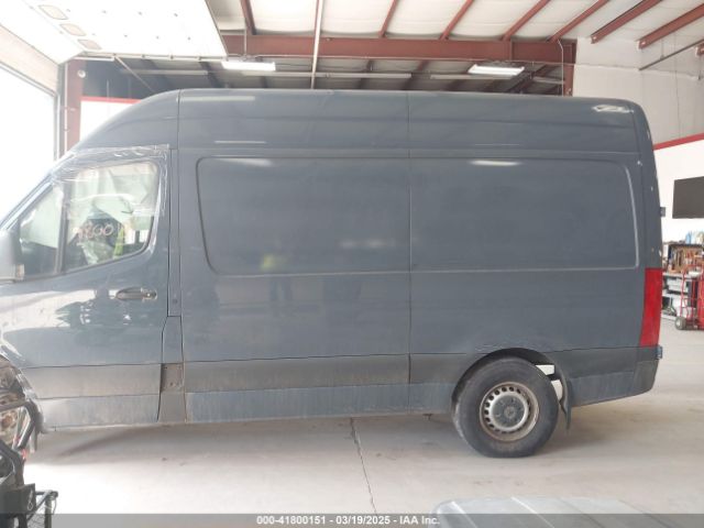 WD4PF0CDXKP103244 Mercedes-Benz Sprinter 2500 High Roof V6/standard Roof V6