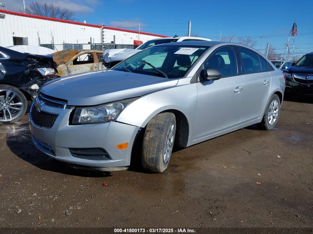1G1PA5SH1E7467589 Chevrolet Cruze Ls Auto