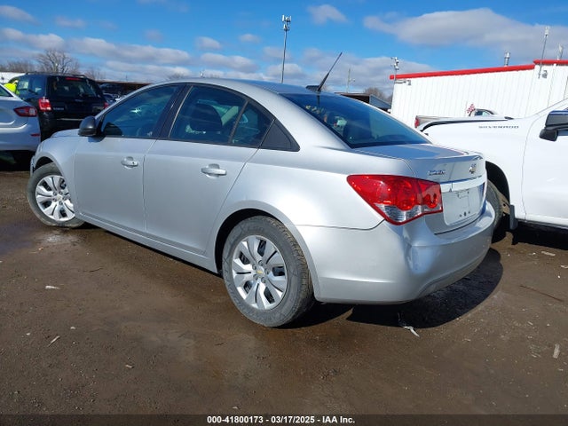 1G1PA5SH1E7467589 Chevrolet Cruze Ls Auto