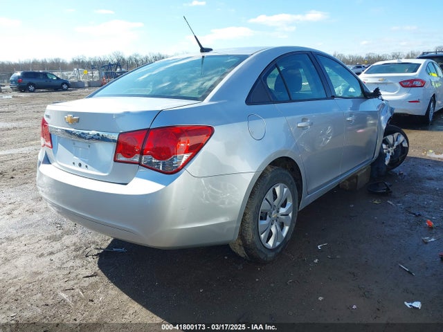 1G1PA5SH1E7467589 Chevrolet Cruze Ls Auto