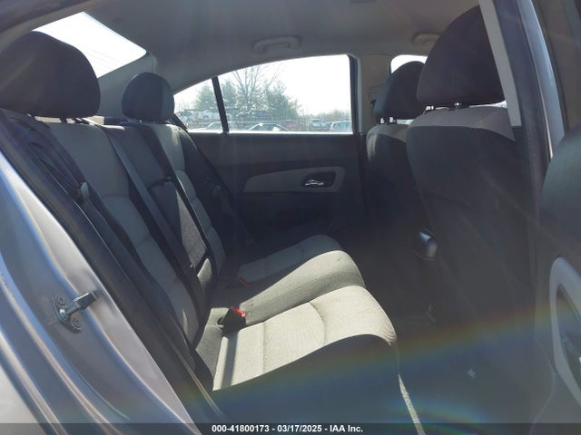 1G1PA5SH1E7467589 Chevrolet Cruze Ls Auto