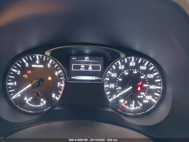 5N1DR2MN8HC666621 Nissan Pathfinder Sv