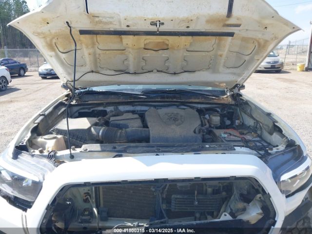 3TMCZ5AN9JM176375 Toyota Tacoma Sr5 V6