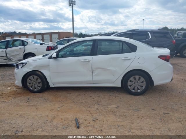 3KPA24AB9KE242768 KIA RIO LX