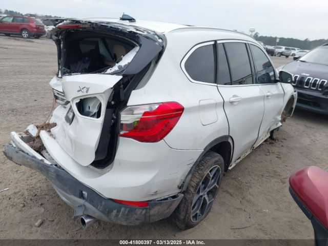 2018 BMW X1 WBXHT3C31J5K22765 Photo 3