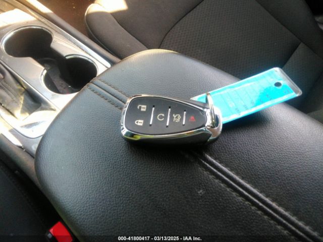1G1ZD5ST4KF128248 Chevrolet MALIBU LT