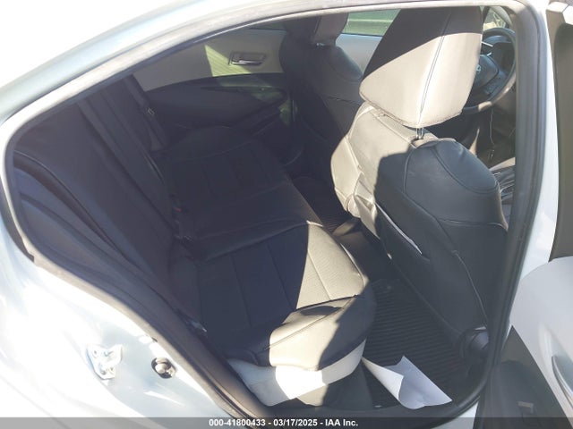 JTDEBRBE2LJ008225 Toyota Corolla Hybrid Le