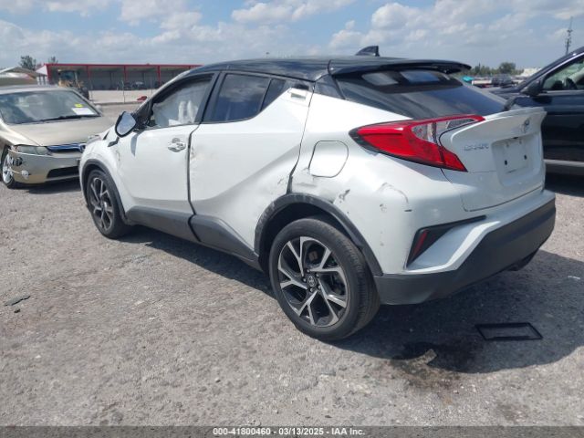 NMTKHMBX7LR109784 Toyota C-HR XLE