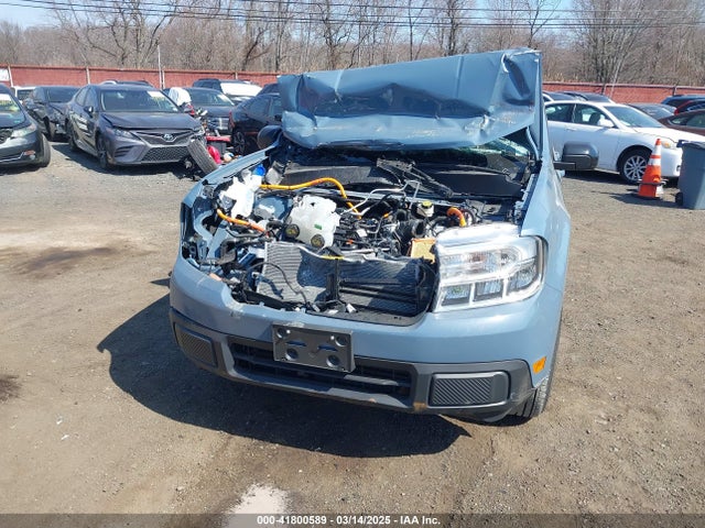 3FTTW8M30RRA15545 Ford Maverick Lariat
