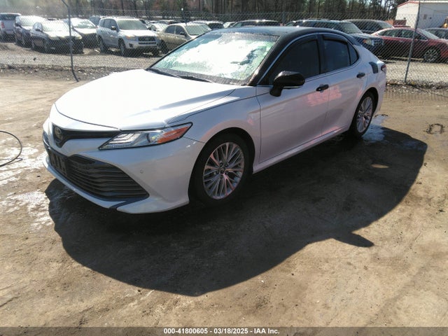 4T1B11HK8JU020827 Toyota CAMRY XLE