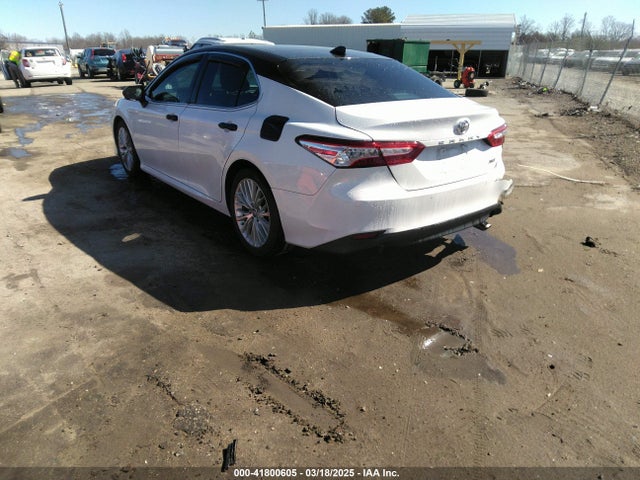4T1B11HK8JU020827 Toyota CAMRY XLE